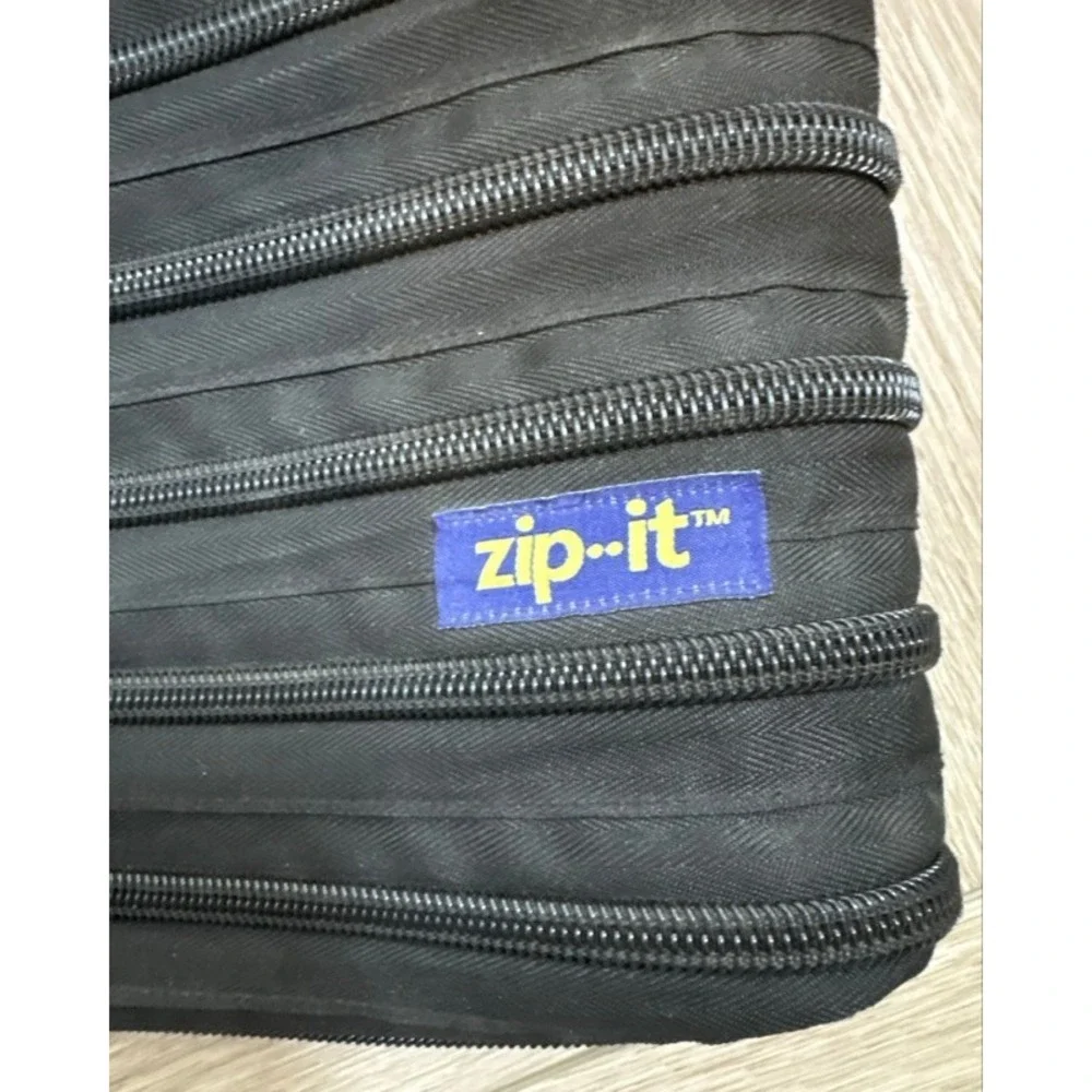 Zip-it Black Zipper Crossbody‎ Bag Convertible Messenger Shoulder Bag Large